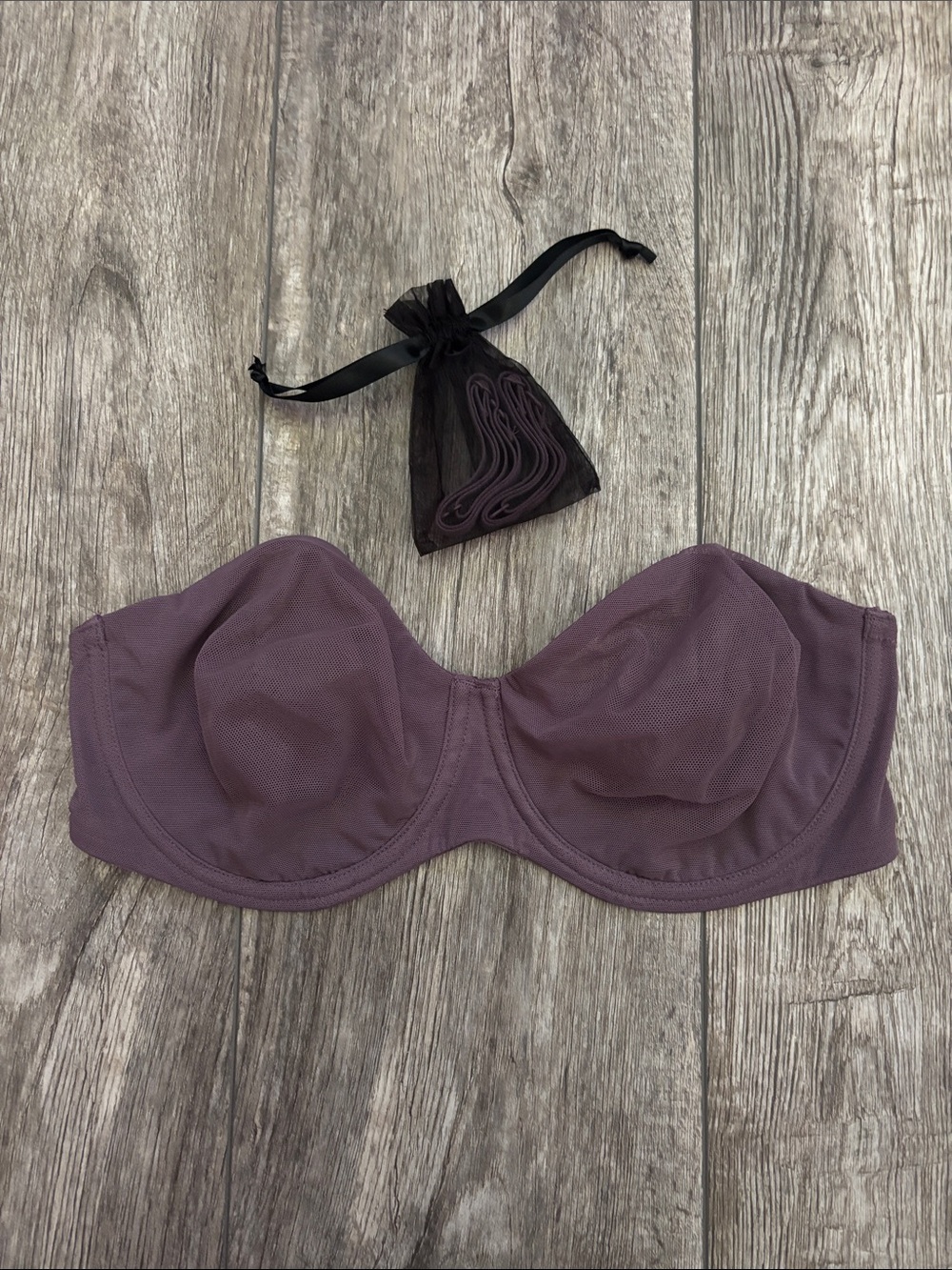 SKIMS STRAPLESS BRA